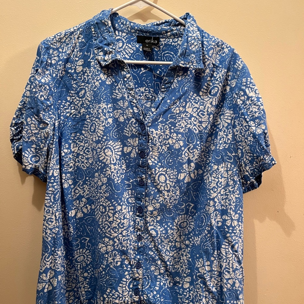 Erika Men's Casual Blue and White Patterned Shirt